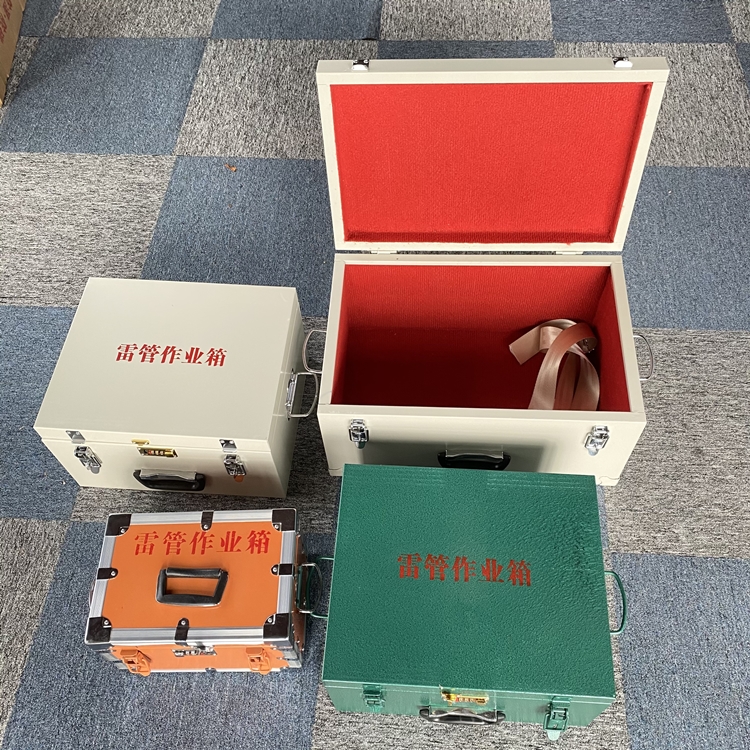 南木林爆破工程作业箱如何选择？玻璃钢与传统材质的全面对比